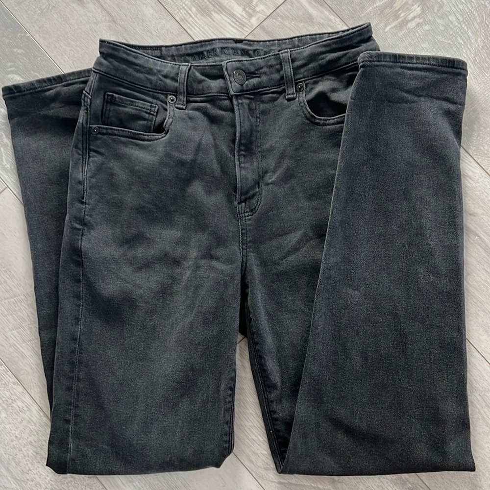 AMERICAN EAGLE Highest Waist Mom Jeans Size0 Dark Grey Jeans